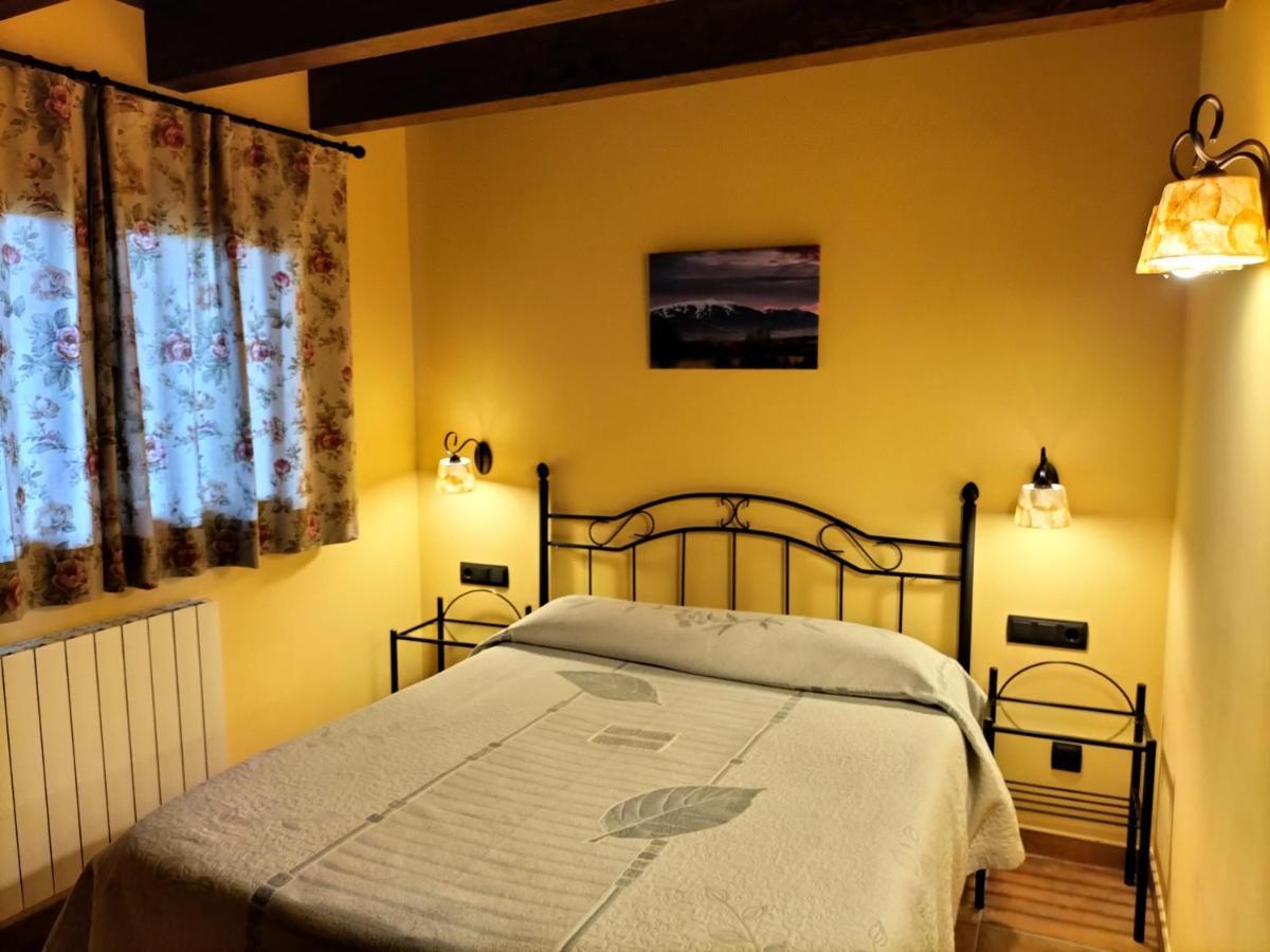 Cal Teler-Rufiandis Vila Olopte Exterior foto
